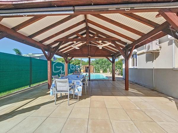 Maison de 242 m²