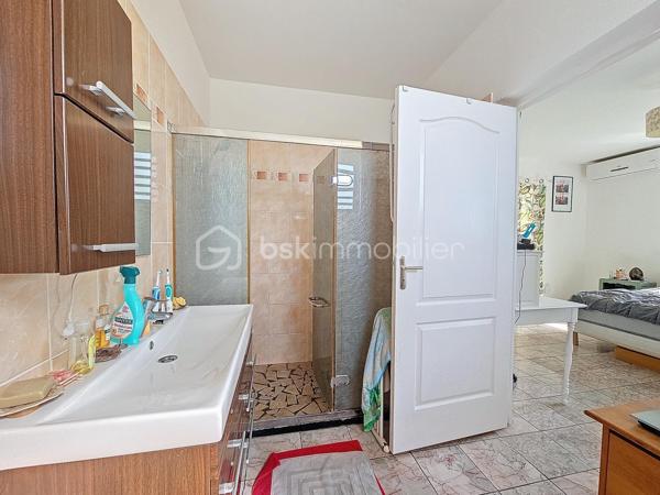 Maison de 242 m²