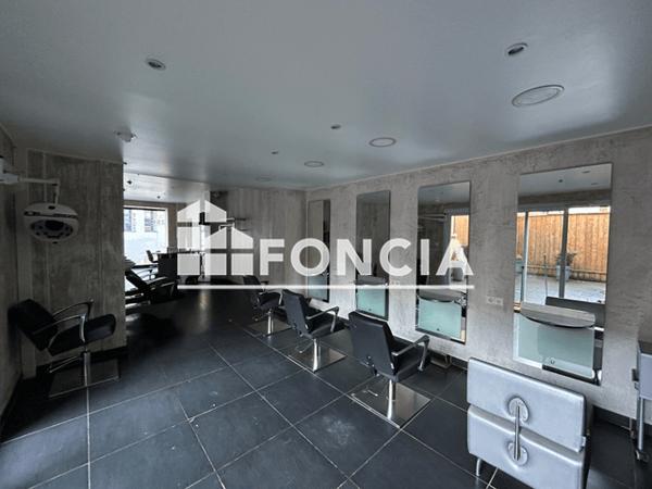 Location Local commercial 3 pièces 78 m² - Chartres 28000