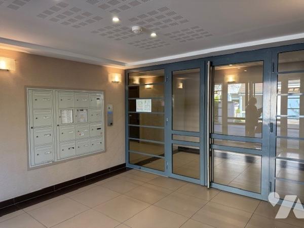 Appartement à vendre à L'Isle-Adam (95290) en Val-d'Oise (95), 3 pièces avec terrasse, 65 m2