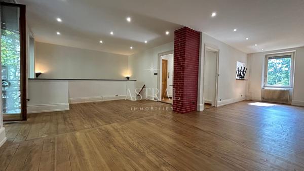 Appartement DUPLEX 2ch avec garage, parking, jardin, cave à Mulhouse