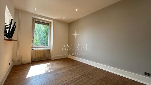 Appartement DUPLEX 2ch avec garage, parking, jardin, cave à Mulhouse