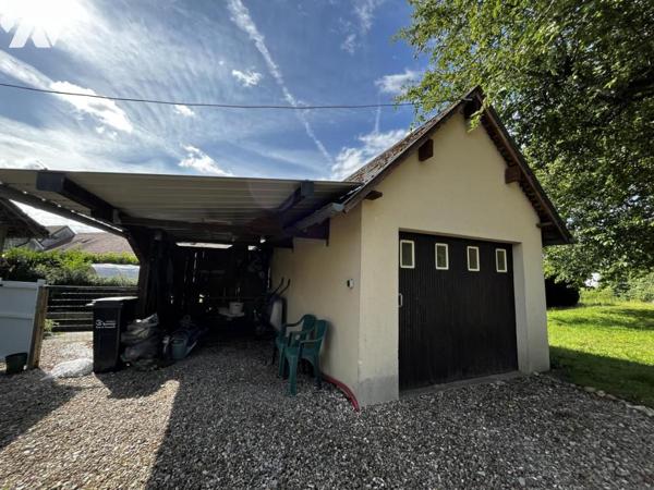 Maison de ville à usage d'habitation