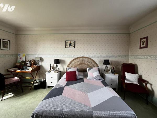 Maison de ville à usage d'habitation