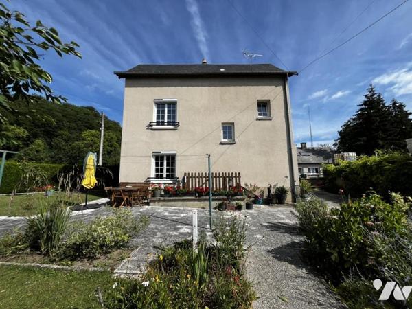 Maison de ville à usage d'habitation