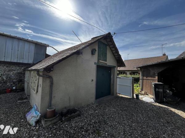 Maison de ville à usage d'habitation