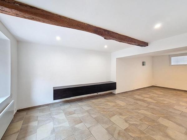 Spacieux T2 avec jardinet et cave aménagée