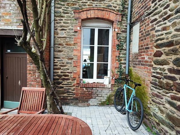 Fonds De Commerce - 27 m²