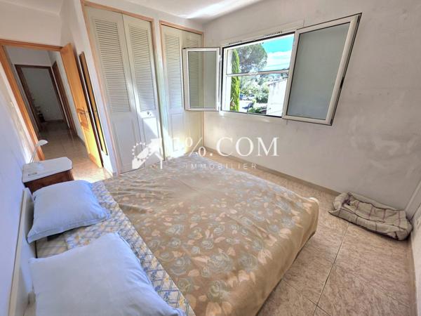 Villa 6 pièce(s) 4 chambre(s) 150 m²
