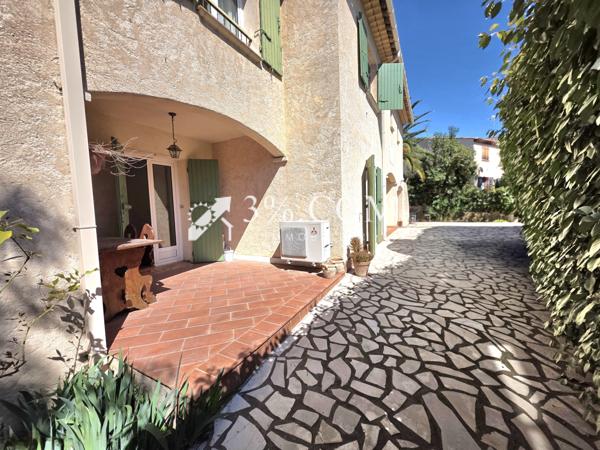 Villa 6 pièce(s) 4 chambre(s) 150 m²