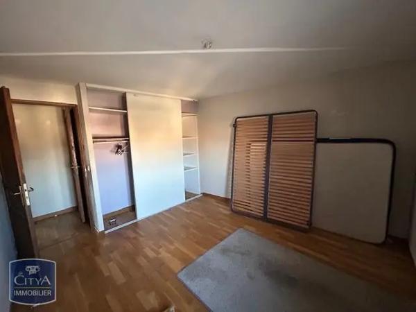Appartement à louer 4 pièces 87.65m²