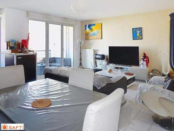 Appartement de 70m², traversant et lumineux.