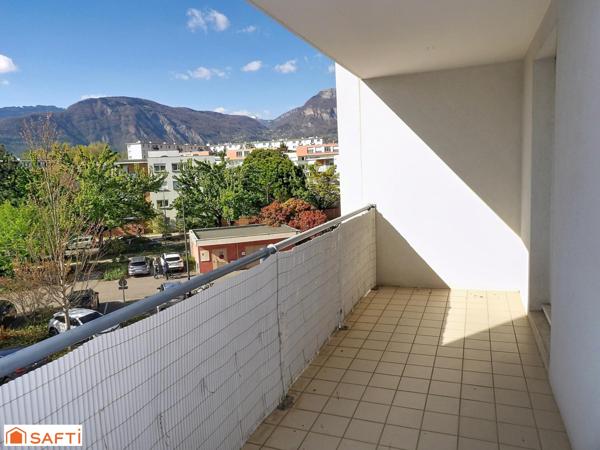 Appartement de 70m², traversant et lumineux.