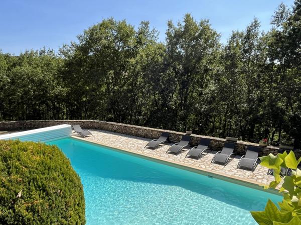 Propriété de caractère avec maisons d'amis indépendant et piscine à proximité de Saint-Cyprien