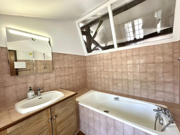 Propriété de caractère avec maisons d'amis indépendant et piscine à proximité de Saint-Cyprien