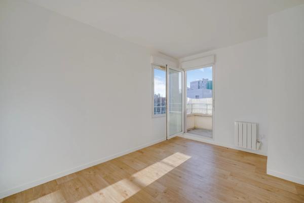 T3 Montreuil (93) clé en main en parfait état avec 2 balcons et ascenseur