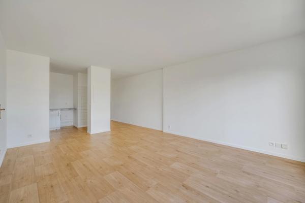 T3 Montreuil (93) clé en main en parfait état avec 2 balcons et ascenseur