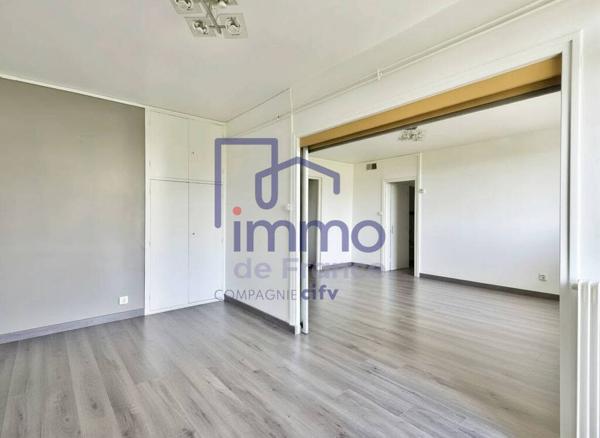 Appartement T4 avec balcon