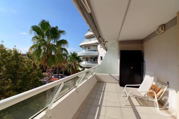 Appartement T2 à vendre  2 pièces - 49,23 m 2   FREJUS  - 83