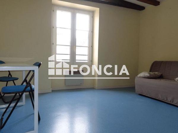 Location Studio 22.15 m² - 22 RUE RABELAIS Poitiers 86000