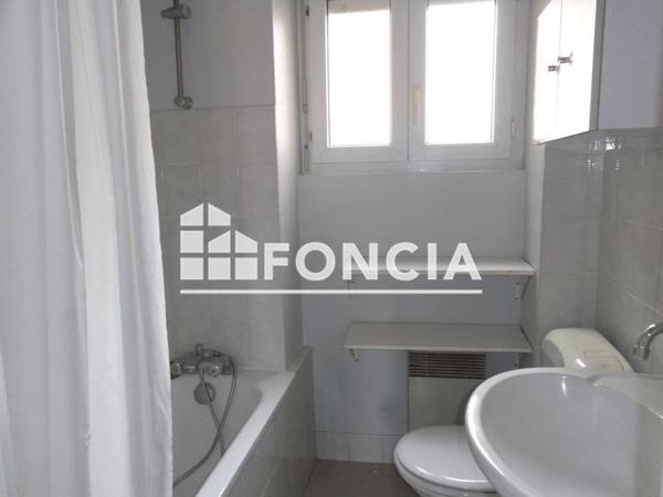 Location Studio 22.15 m² - 22 RUE RABELAIS Poitiers 86000