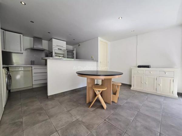 Vente                                                      Appartement
                        
                     2 pièces                      41 m2                     à Nogent-sur-Marne