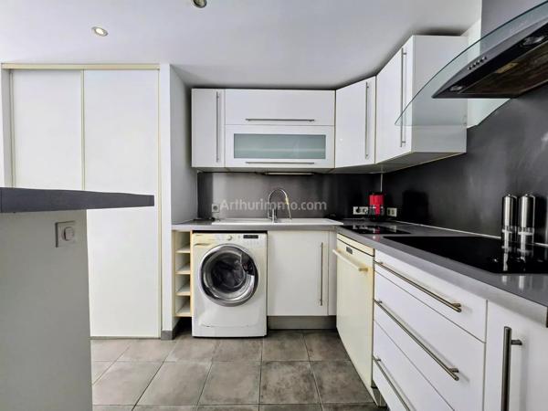 Vente                                                      Appartement
                        
                     2 pièces                      41 m2                     à Nogent-sur-Marne
