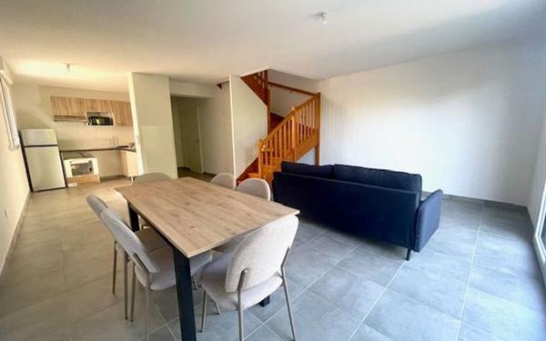 Appartement à louer    4 pièces •  Eaunes