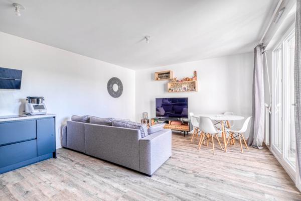 Christophe Michaudelle Capifrance, vous propose à MEAUX, appartement récent (2020) 2 pièces 50 m² avec son balcon et sa place de stationnement.