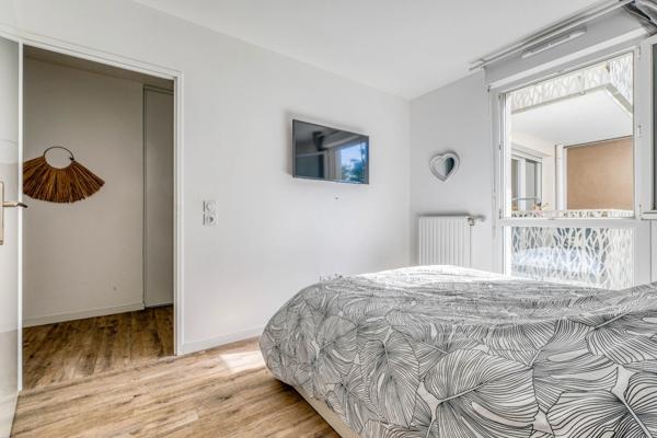 Christophe Michaudelle Capifrance, vous propose à MEAUX, appartement récent (2020) 2 pièces 50 m² avec son balcon et sa place de stationnement.