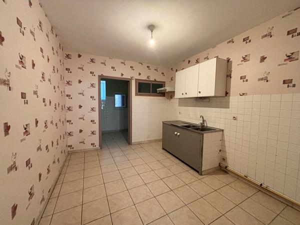 APPARTEMENT CLIMATISÉ T2 DUPLEX 50.37M² ISLE SUR LA SORGUE AVEC PARKING