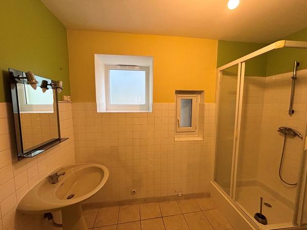 APPARTEMENT CLIMATISÉ T2 DUPLEX 50.37M² ISLE SUR LA SORGUE AVEC PARKING
