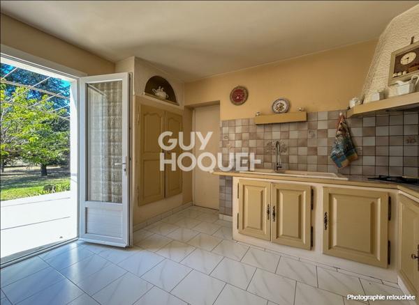 Villa proche Maubec 90 m² 3 chambres garage terrain 2400 m² vue LUBERON