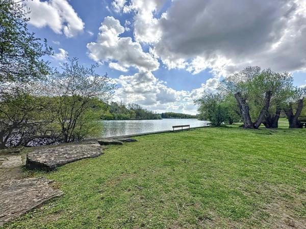 Superbe T3 avec vue sur parc dans résidence récente – parking
