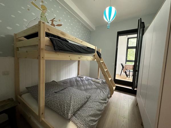 Superbe T3 avec vue sur parc dans résidence récente – parking