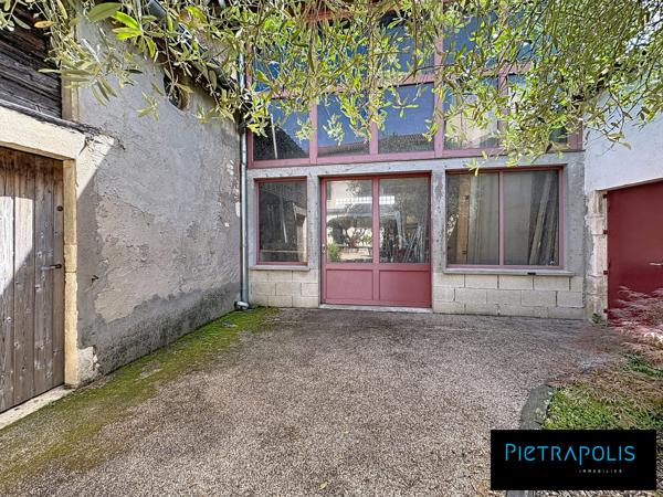 Maison avec piscine et grand jardin