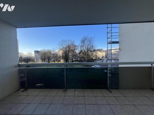 Appartement 84 m², proche mémorial et clinique Saint Martin. Parking couvert.