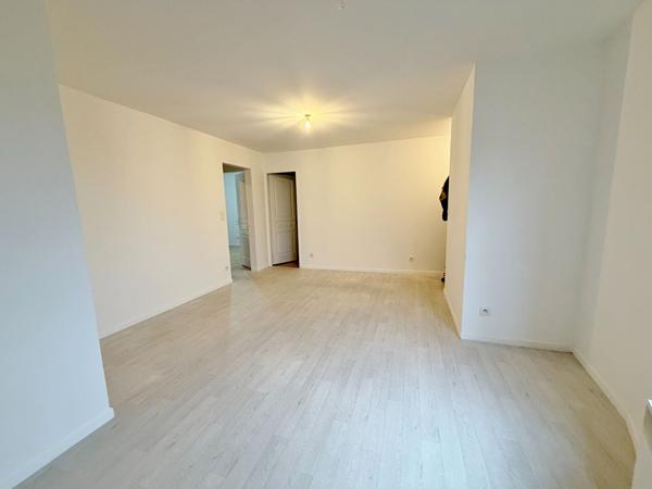 Appartement T4 Ecommoy
