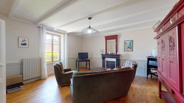 Ensemble de deux maisons et dépendances à DOUARNENEZ (29)