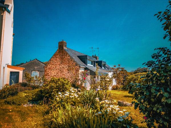 Ensemble de deux maisons et dépendances à DOUARNENEZ (29)