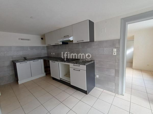Immeuble comprenant deux logements
