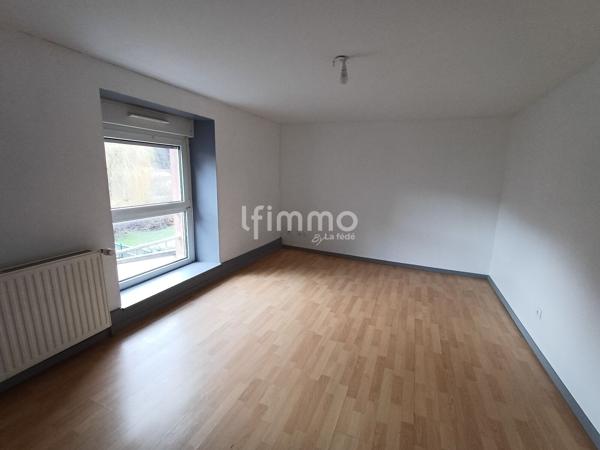 Immeuble comprenant deux logements