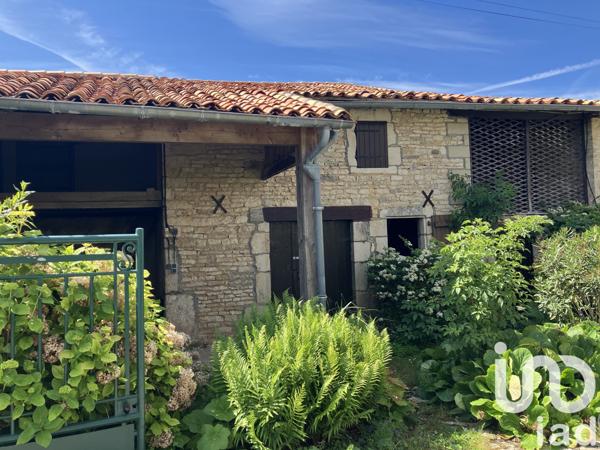 House for sale 7 rooms 150 m² Aunac-sur-Charente