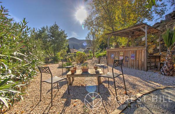 Céret (66400) Maison 4 faces,récente proche tous commerces