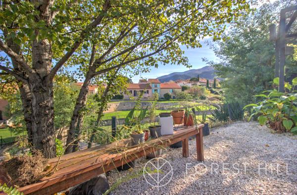 Céret (66400) Maison 4 faces,récente proche tous commerces