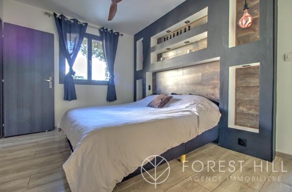 Céret (66400) Maison 4 faces,récente proche tous commerces