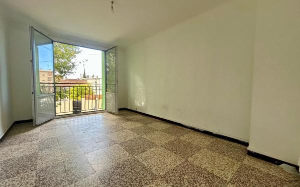 Appartement à vendre    3 pièces • 50 m2 Marseille 9