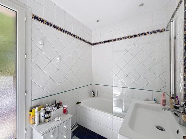 EXCLUSIVITÉ  Maison pleine de charme à 10 min du RER B LAPLACE