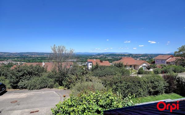 Maison à vendre    5 pièces •  Bourgoin-Jallieu