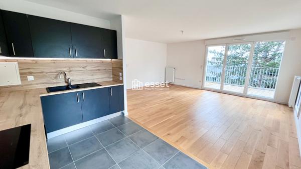 Location Appartement 5 pièces 101.9 m² - Rueil-malmaison 92500